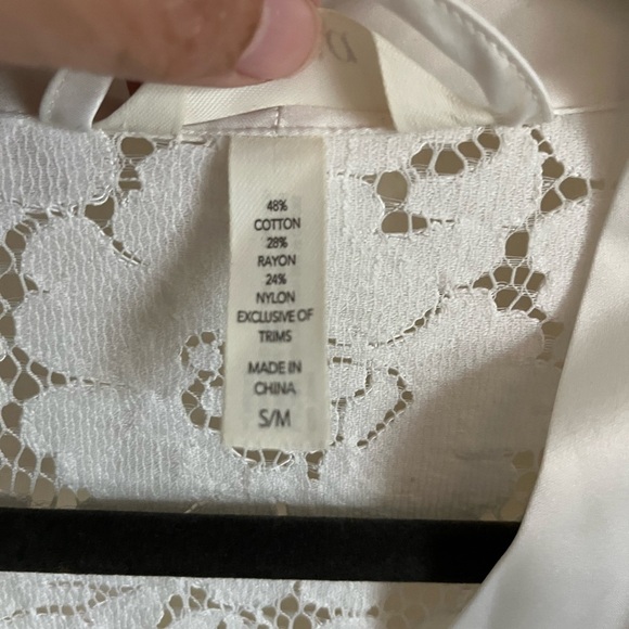 Soma White Lace Crochet Satin Wrap Robe Intimates Sleepwear Sz S/M EUC - Picture 5 of 15